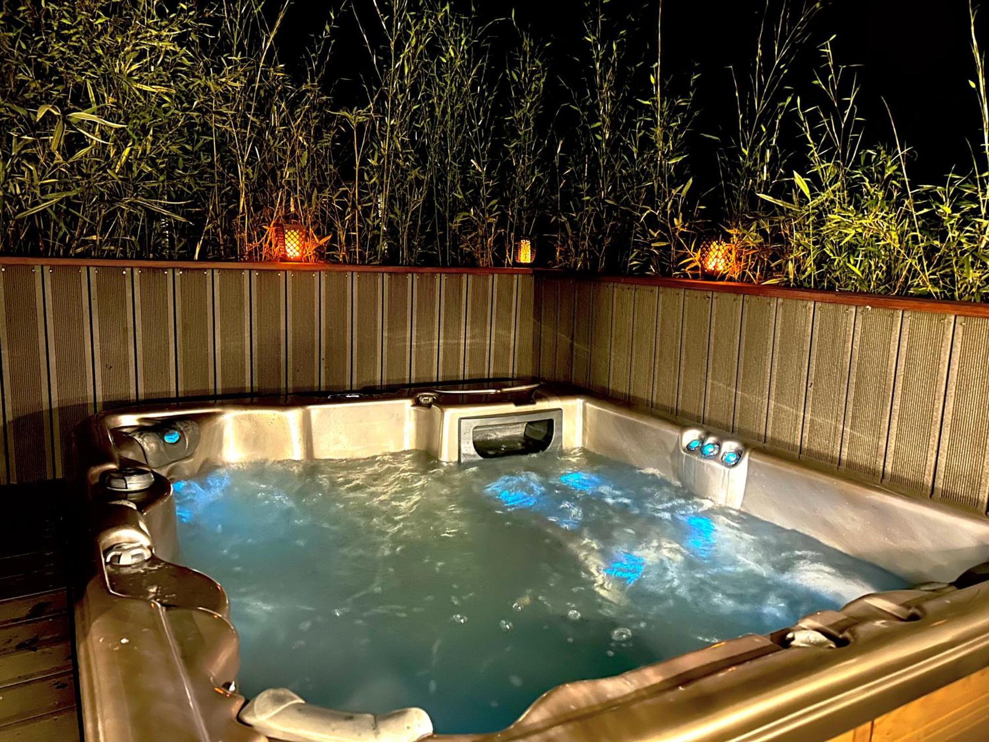 Appartement En Bord De Lac Avec Jaccuzi Publier Exterior photo
